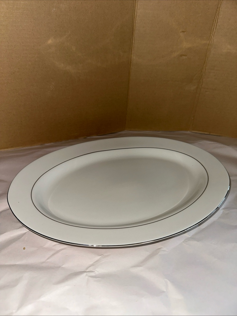 Royal Majestic platina #8446 fine china White Dinner Platter with Silver Trim